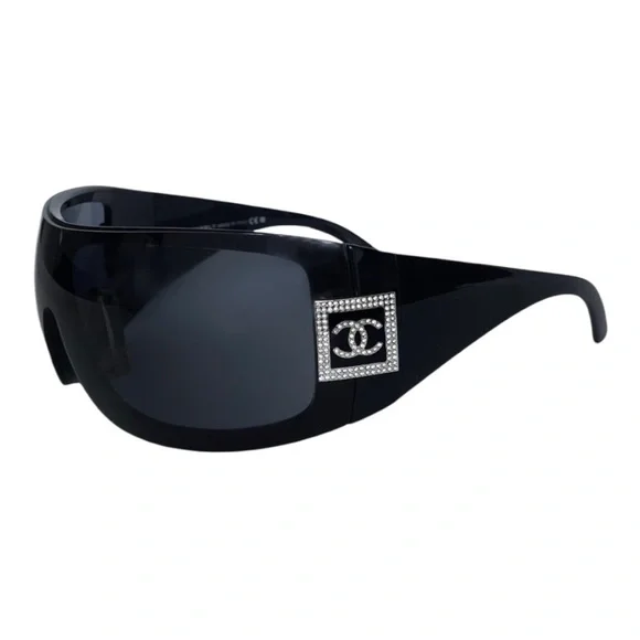 Authentic CHANEL 5086-B Oversized Sunglasses • Black with Crystal CC Logo - Picture 1 of 16